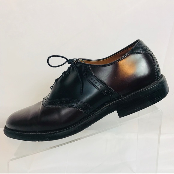 burgundy and black saddle oxfords